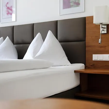 Landgasthof Barenwirt * Petzenkirchen