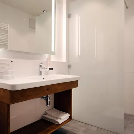 Landgasthof Barenwirt * Petzenkirchen