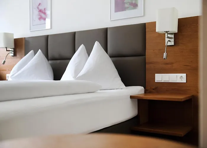 Landgasthof Barenwirt * Petzenkirchen