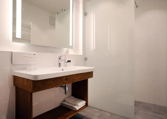 Landgasthof Barenwirt * Petzenkirchen