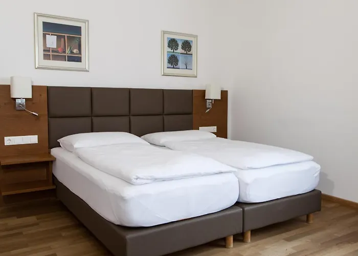 Landgasthof Barenwirt Petzenkirchen